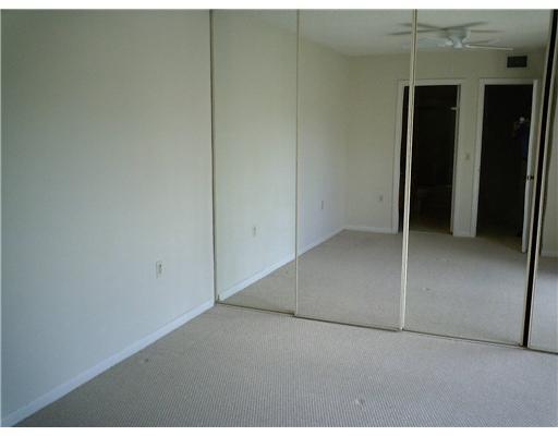 6823 68th Way in West Palm Beach, FL - Building Photo - Building Photo