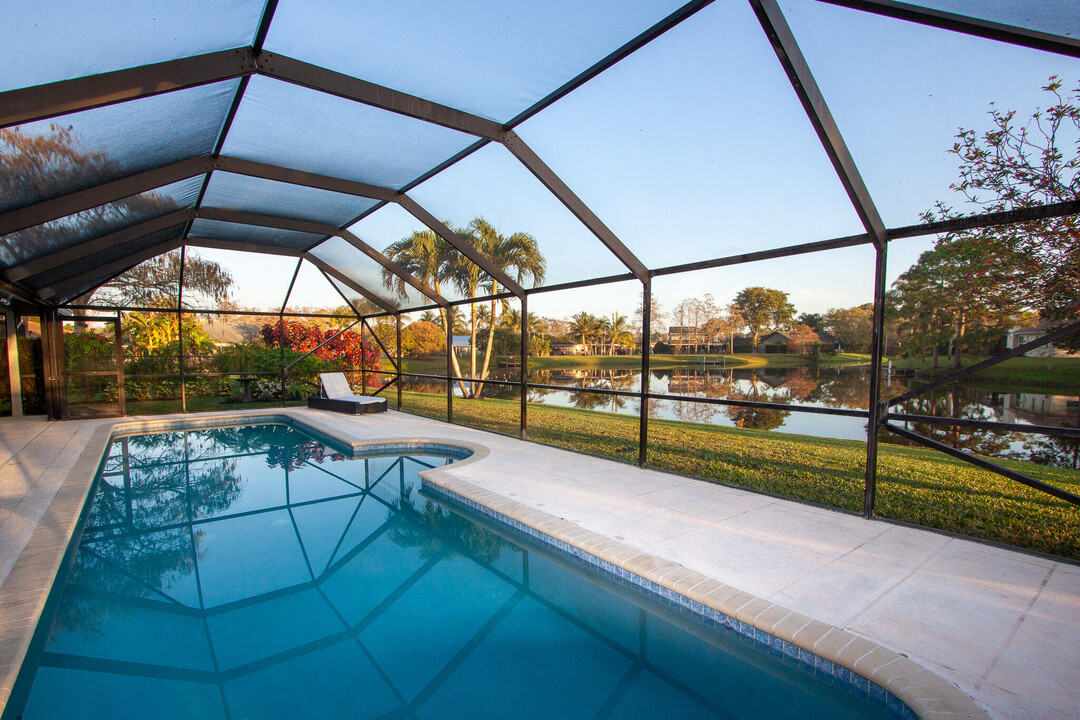 14117 Tecoma Dr in Wellington, FL - Building Photo