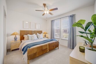 The Enclave at Deer Moss Creek in Niceville, FL - Foto de edificio - Building Photo