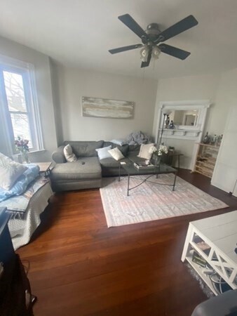 6 Hart Pl-Unit -1 in Boston, MA - Building Photo - Building Photo