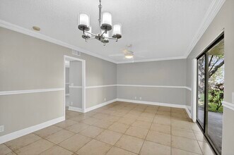1701 Balfour Point Dr in Royal Palm Beach, FL - Building Photo - Building Photo