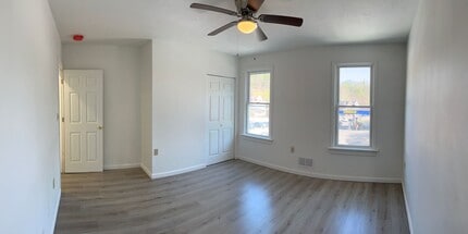 1101 Geyer Rd in Millvale, PA - Building Photo - Building Photo