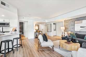 Cortland Pentagon City in Arlington, VA - Building Photo - Building Photo