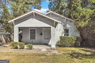 1943 Heckle St in Augusta, GA - Building Photo