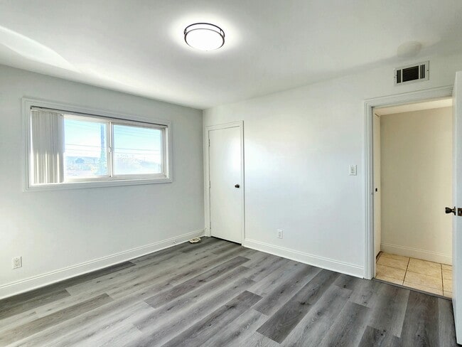 4804 Del Amo Blvd in Torrance, CA - Building Photo - Building Photo