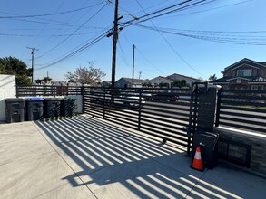 4 W 4th St in Santa Ana, CA - Foto de edificio - Building Photo