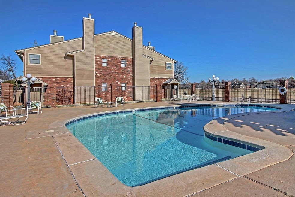Copper Chase Condominiums Apartments Oklahoma City, OK Apartments For