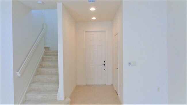 2553 Langrove Ln SW in Vero Beach, FL - Building Photo - Building Photo