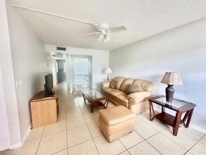 1017 Lincoln A in Boca Raton, FL - Building Photo - Building Photo