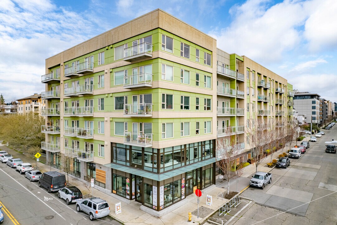 Vik Condominiums in Seattle, WA - Building Photo