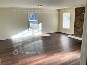 4723 Hull Rd SE in Conyers, GA - Foto de edificio - Building Photo
