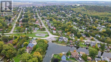 381 WATER Dr in Georgina, ON - Building Photo - Building Photo