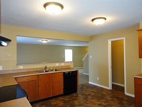 3126 Hurst St in Whiteland, IN - Building Photo - Building Photo