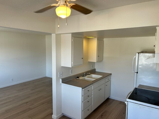 Maple 2 in West Sacramento, CA - Building Photo - Building Photo