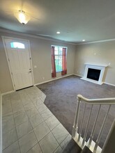 103 Springtime Circle in Hollister, CA - Building Photo - Building Photo