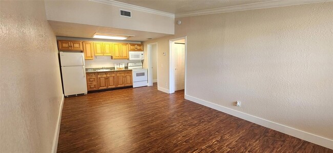 7214 Southgate Blvd, Unit 3 in Tamarac, FL - Building Photo - Building Photo