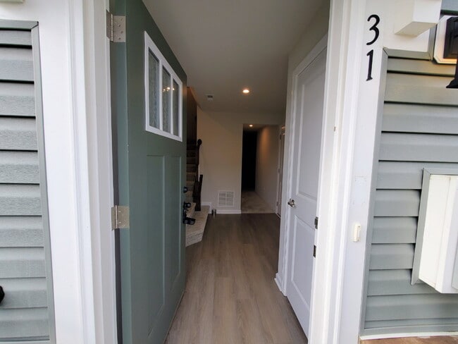 31 Roundstone Run in Swedesboro, NJ - Foto de edificio - Building Photo