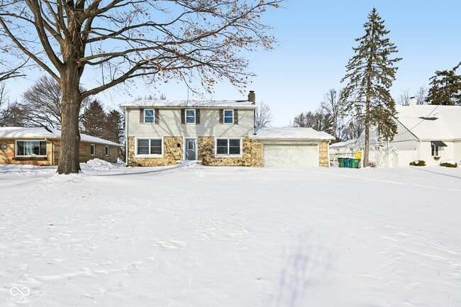 property at 218 W Main St