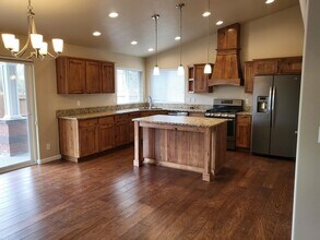 2729 SW Swopes Dr in Grants Pass, OR - Building Photo - Building Photo