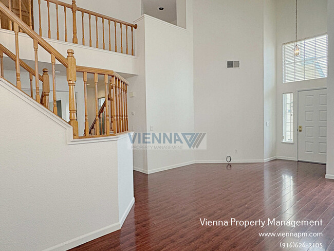 3709 Lily Hill Ct in Antelope, CA - Foto de edificio - Building Photo