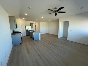 7452 8th St in Lubbock, TX - Building Photo - Building Photo