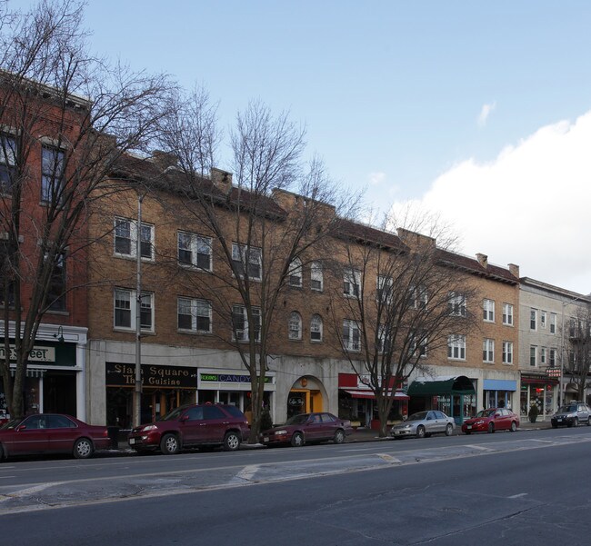 284 Main St