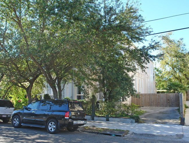 1014 Jackson Ave in New Orleans, LA - Building Photo - Building Photo