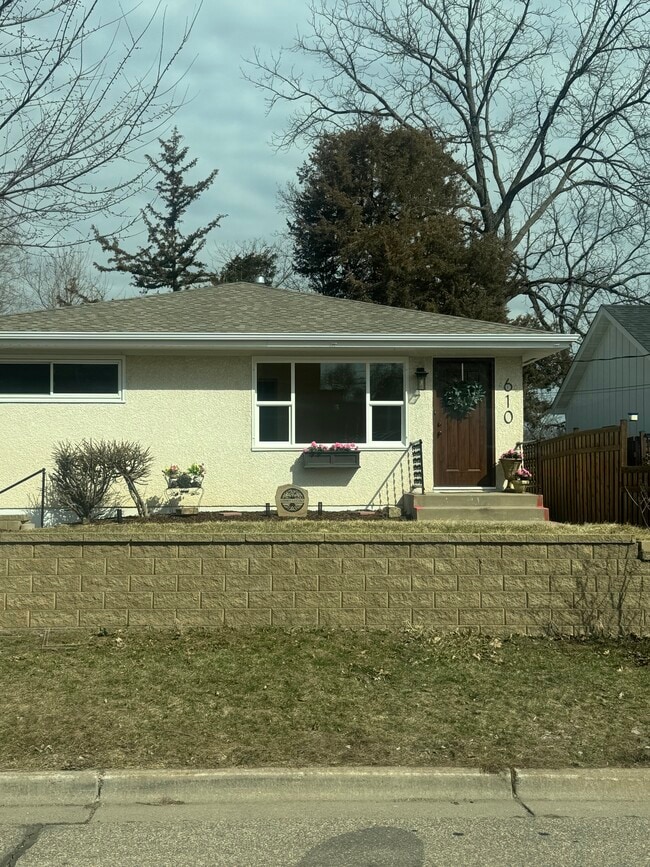 property at 610 Linden St W