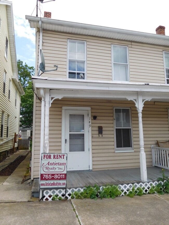 property at 147-149 N Potomac St