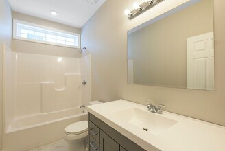 445 Admiral St in Providence, RI - Building Photo - Building Photo