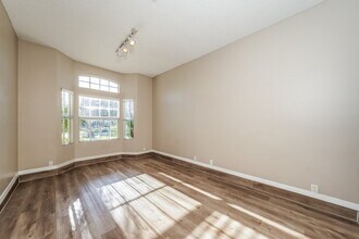 984 Lake Breeze Dr in Wellington, FL - Building Photo - Building Photo