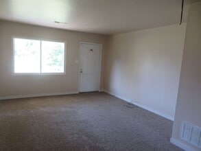 328 Kent Ave in Colonial Heights, VA - Building Photo - Building Photo