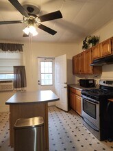 3111 McElderry St in Baltimore, MD - Building Photo - Building Photo