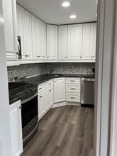 62 Scarcliffe Dr in Malverne, NY - Building Photo - Building Photo