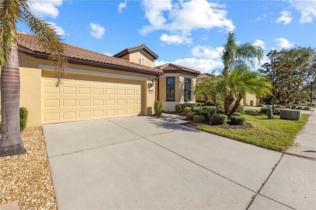 309 Mystic Falls Dr in Apollo Beach, FL - Building Photo - Building Photo