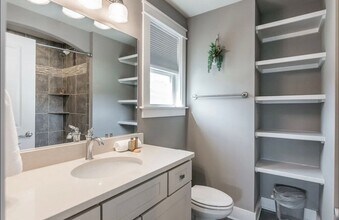 1722 14th Ave S in Nashville, TN - Building Photo - Building Photo