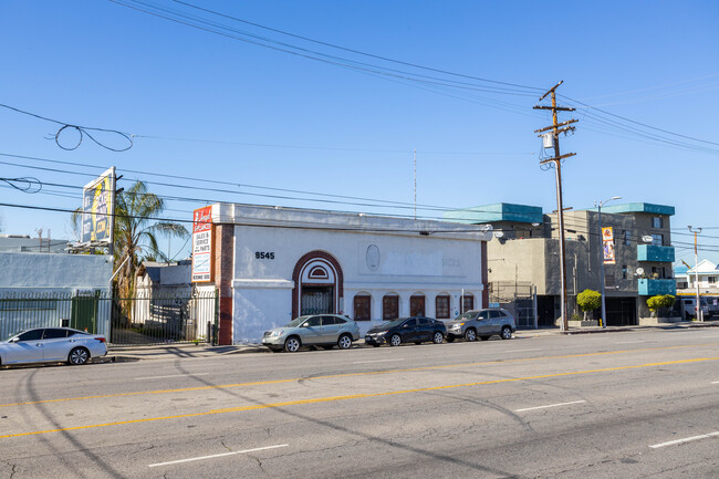 My Angel in North Hills, CA - Foto de edificio - Building Photo