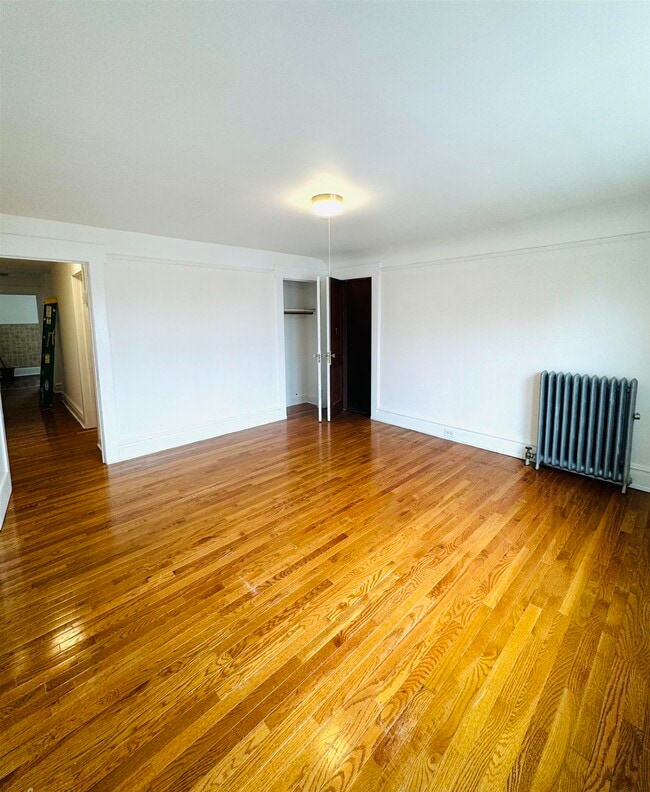 408 Belgrove Dr in Kearny, NJ - Building Photo - Building Photo