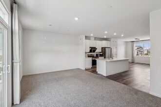 2014 Yellowstone Blvd in Mundelein, IL - Building Photo - Building Photo