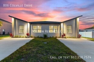 806 Colville Dr in Kissimmee, FL - Building Photo