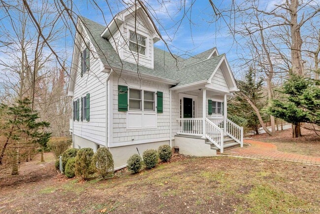 442 River Rd in Saint James, NY - Building Photo - Building Photo