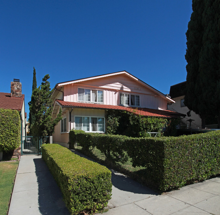 727 E Tujunga Ave in Burbank, CA - Foto de edificio