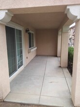 15645 Lasselle St in Moreno Valley, CA - Foto de edificio - Building Photo