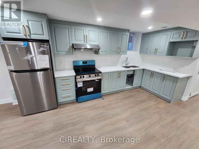 property at 28 Twistleton St