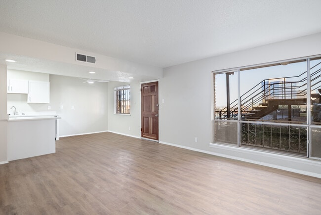 Diplomat Apartments in El Paso, TX - Foto de edificio - Interior Photo