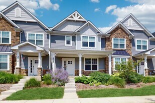 268 Hoffmann Dr in Buffalo Grove, IL - Building Photo