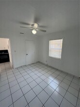 158 W 6th St in Hialeah, FL - Building Photo - Building Photo