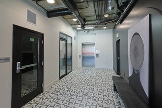 Orion 1037 Dewey in Los Angeles, CA - Foto de edificio - Building Photo