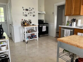 7 Wheeler St, Unit 3 in Somerville, MA - Foto de edificio - Building Photo