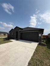 30703 Skye Villa Ln in Fulshear, TX - Building Photo - Building Photo